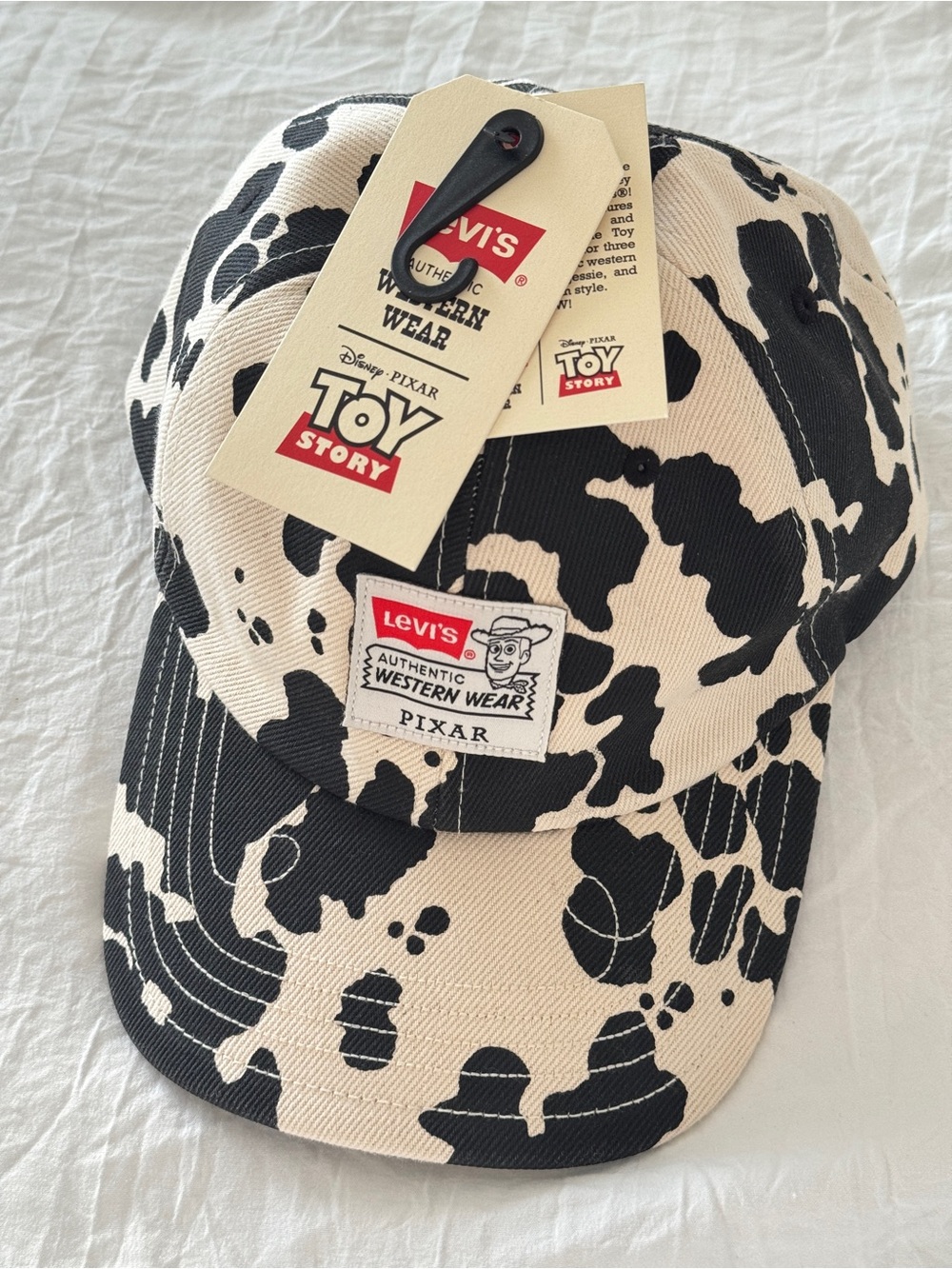 NWT Levi’s x Toy Story Cow Print Limited Edition Hat with Woody